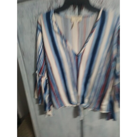 Lavender Field V-neck Ruffled Wide Sleeve Top Large Boho Feminine hippie - Picture 2 of 8